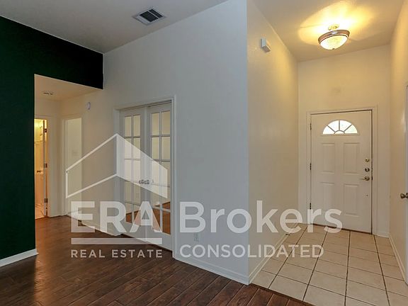 2nd image of 2802 Southwood Dr #Southwood2802