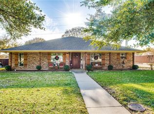 501 Mosswood Dr, Highland Village, TX 75077