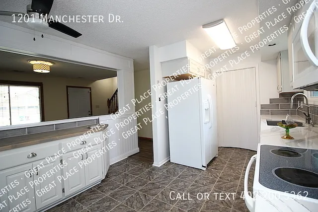 1201 Manchester Dr — Photo 14