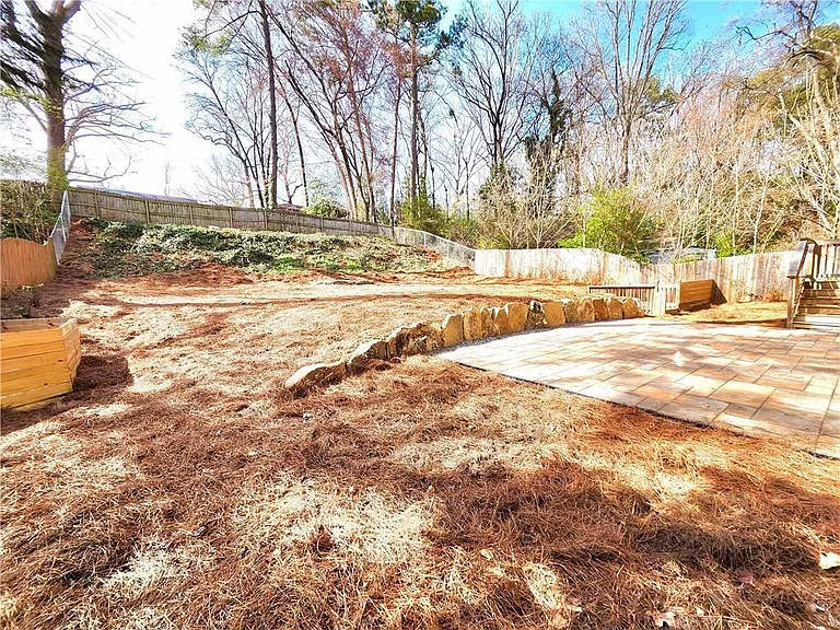 1112 Shepherds Ln — Photo 39