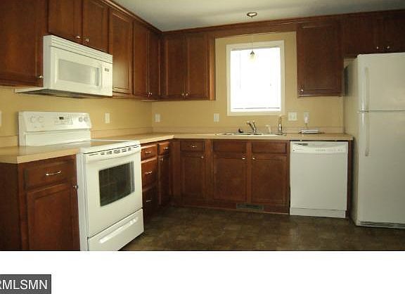 2nd image of 1522 Irving Ave N