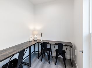 1600 West 35th Street, Los Angeles, CA 90018