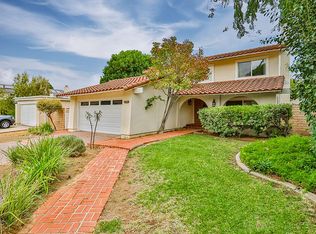 30408 Rainbow View Dr, Agoura Hills, CA 91301