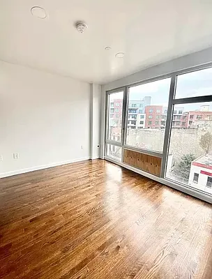 Rented by Dynamik Realty | media 3