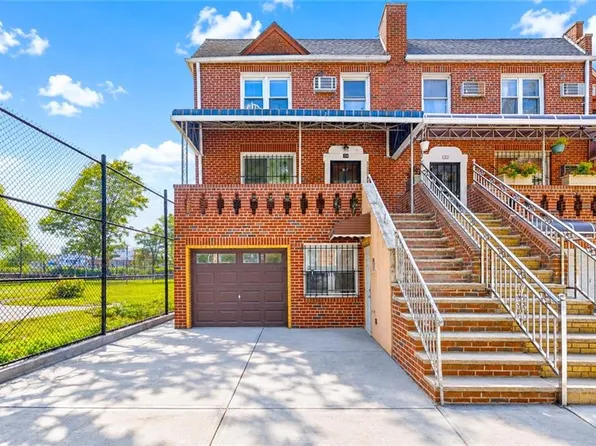 124 Brightwater Ct, Brooklyn, NY 11235