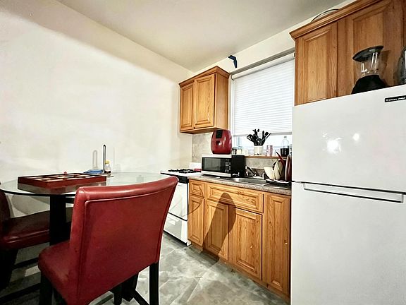 4th image of 2405 Avenue U APT 2F
