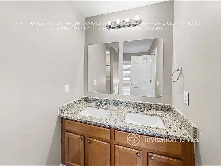 1919 Darbywine Dr — Photo 13