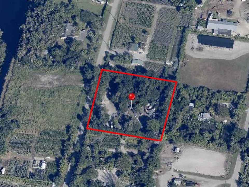 2nd image of 5200 SW 210th Terrace