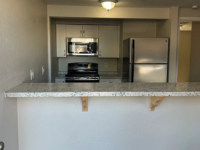 4002 W Tonto St #2 — Photo 10