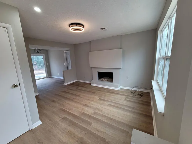 1133 Sandune Dr — Photo 2