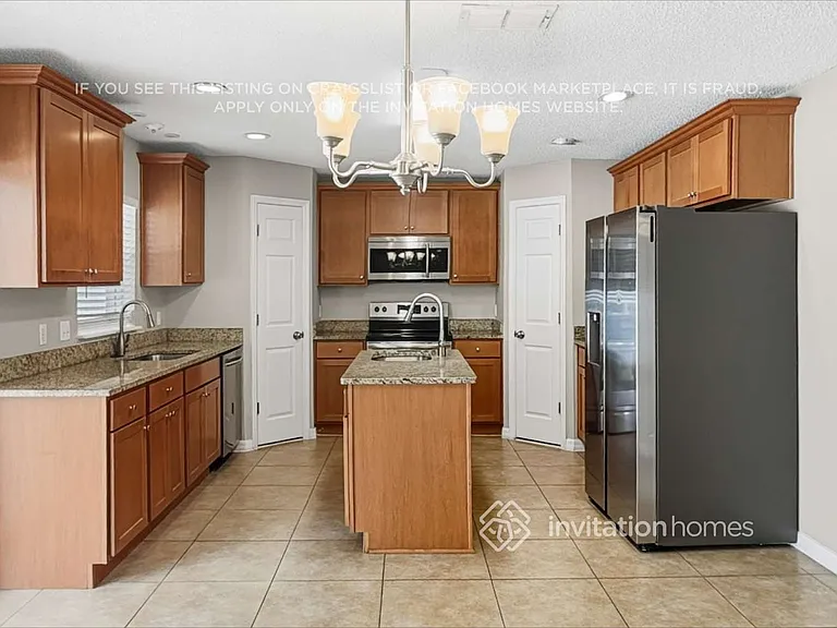 10749 Laxton St — Photo 7