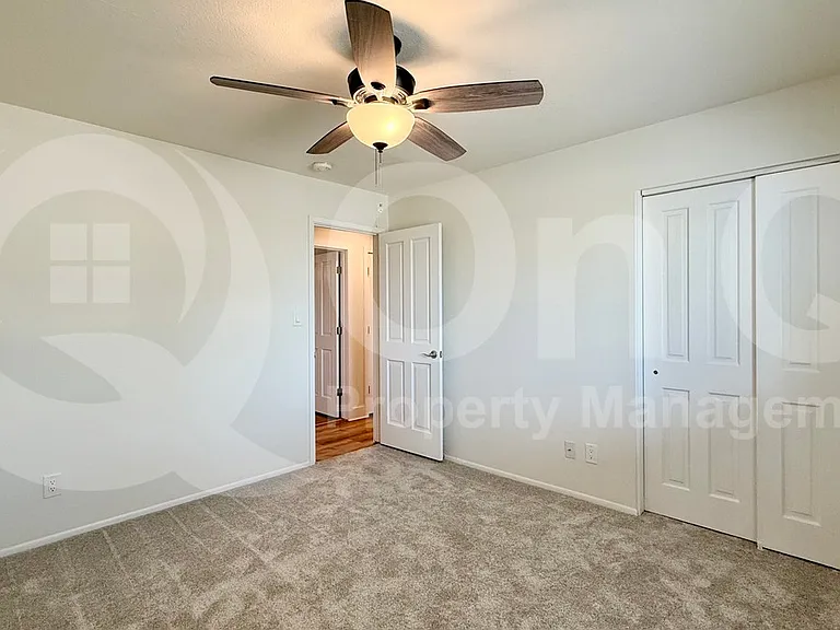 2436 E Fairmont Dr — Photo 11