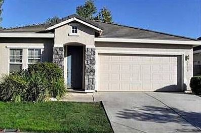 1st image of 3168 Maui St