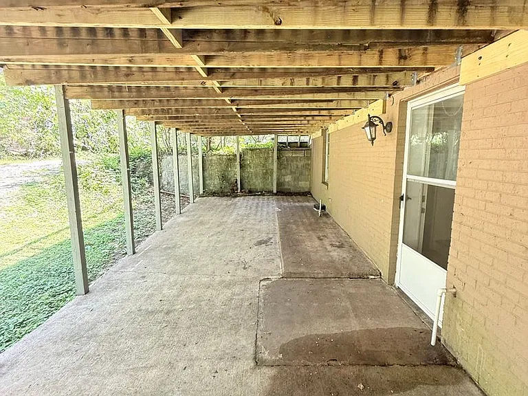 1312 Beanland Dr — Photo 4