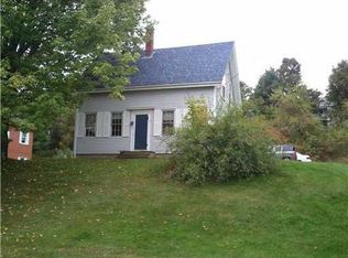 35 2nd St, Hallowell, ME 04347