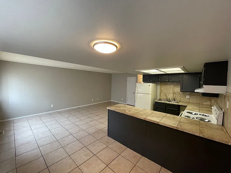 918-922 Teal Ct. — Photo 19