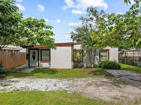 2nd image of 30 Lemon Ln