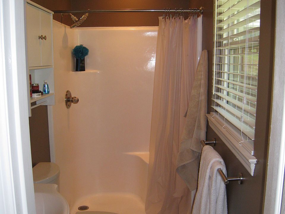 2nd image of 925 Kennington Hills Dr
