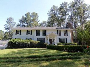 2827 E County Line Rd, Lithia Springs, GA 30122