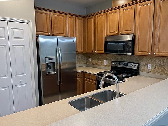 bar countertop, double sink.