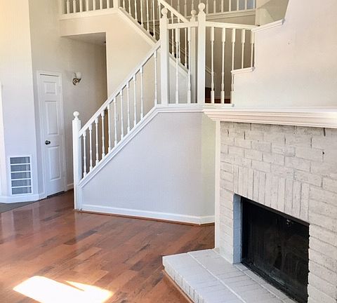 3rd image of 2101 Winslow Dr
