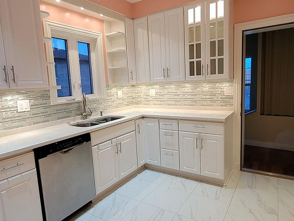 3rd image of 5627 N Central Ave #2