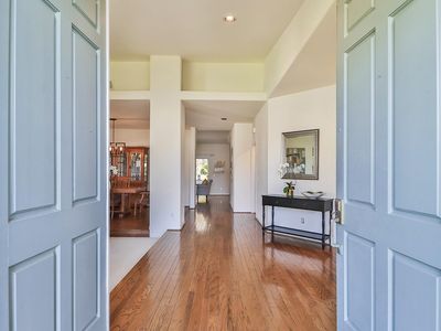 4 Faculty Ct, Thousand Oaks, CA, 91360