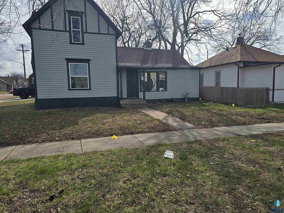 1st image of 232 N Nesmith Ave