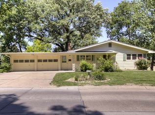 7620 Highland St, Ralston, NE 68127