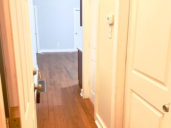2nd image of 1001 N Marshall St APT 1