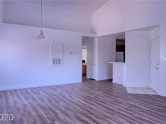 5th image of 5066 S Rainbow Blvd