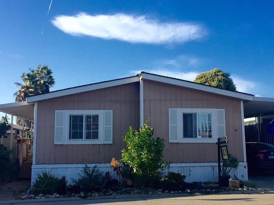 1st image of 158 Redwood Dr #158