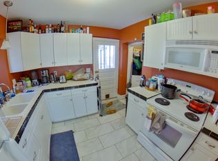 808 Leavenworth St, Manhattan, KS 66502