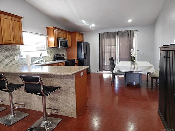 4th image of 1548 Petal Ct