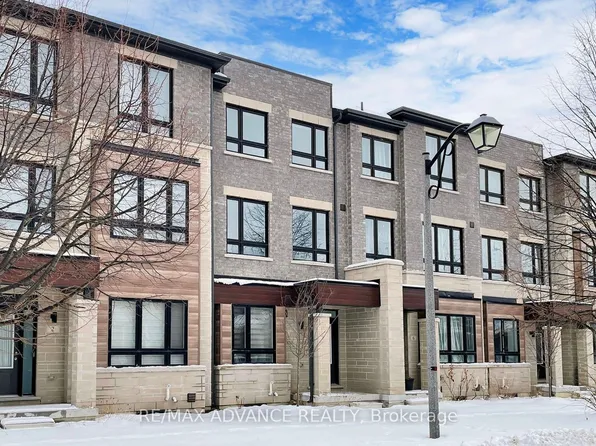 4 Carole Bell Way, Markham, ON L6E 0W2