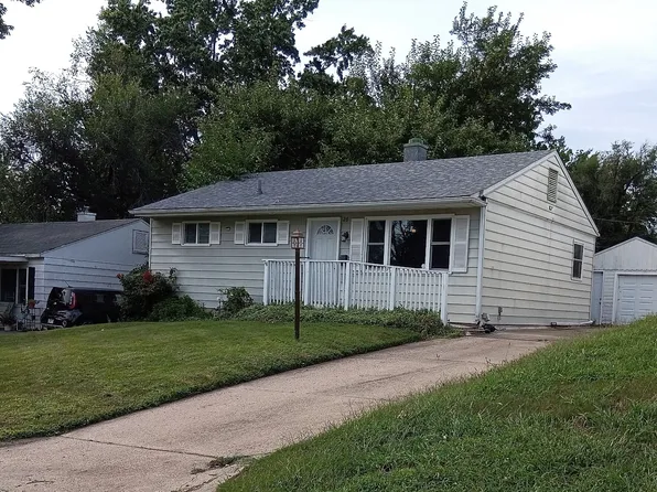 26 7th Dr, Decatur, IL 62521
