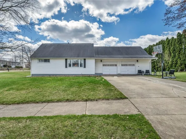 1708 W Hill Dr, Orrville, OH 44667
