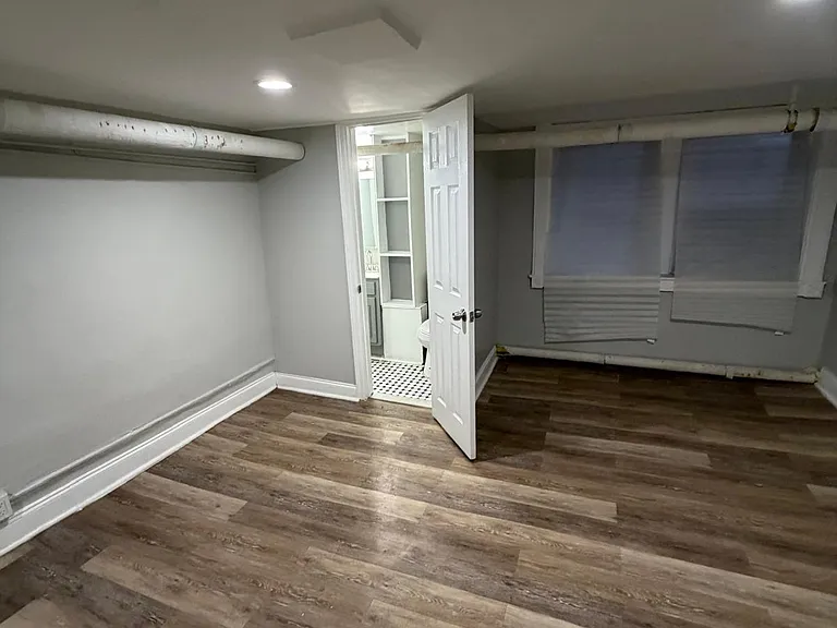 9-11 Fuller Pl #15 — Photo 5