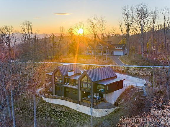 3rd image of 86 Rambling Ridge Rd