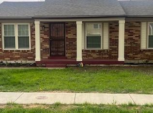 9113 Lantana Dr, Louisville, KY 40229