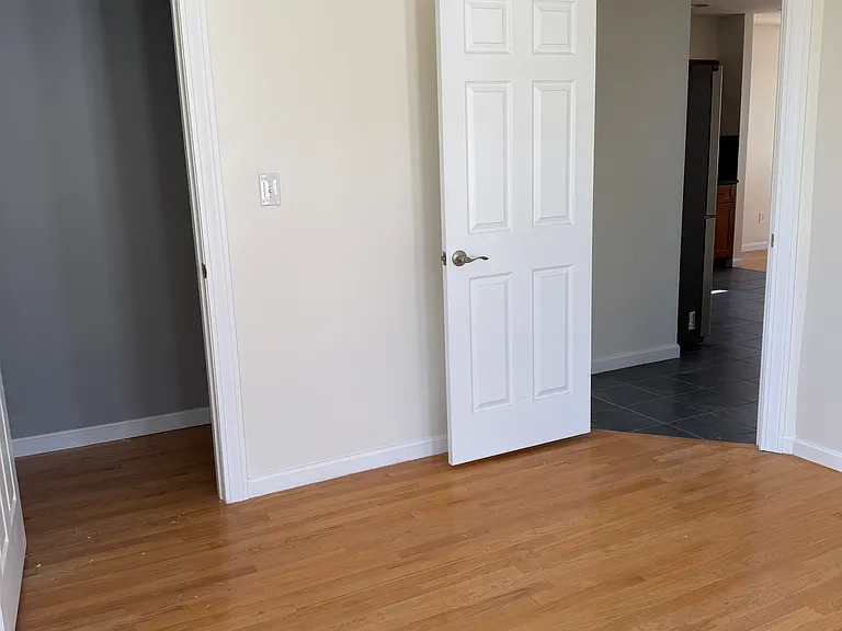 445 Waterman Ave #2 — Photo 11