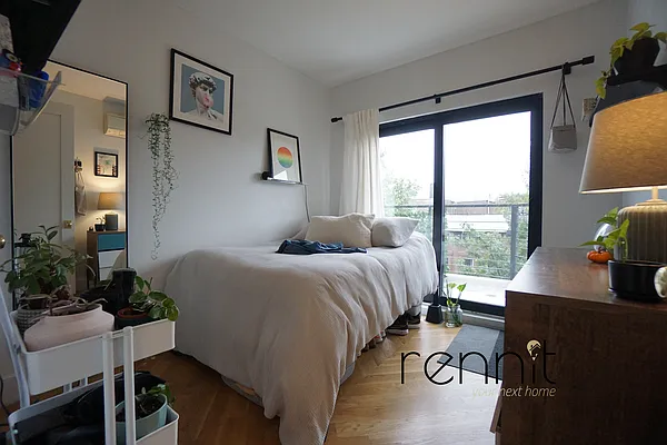 Rented by Rennit Inc. | media 12