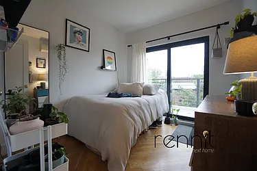 Rented by Rennit Inc.