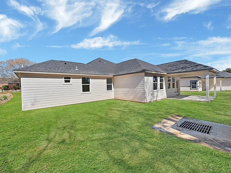 939 Lake View Dr — Photo 34