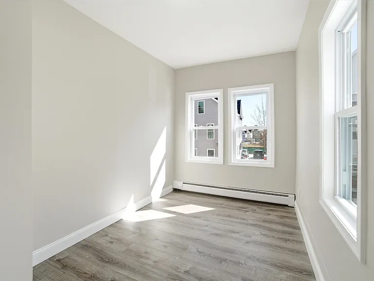 254 Auburn St #1 — Photo 12