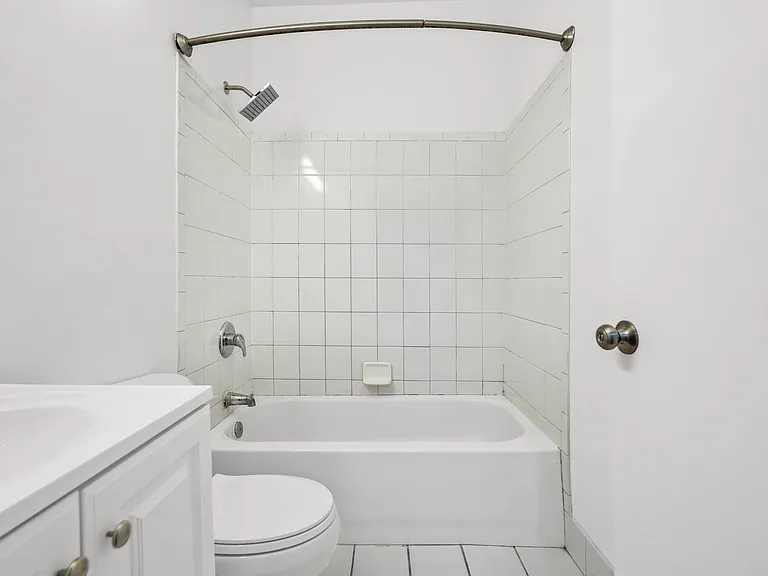 1398 Fulton Ave #3 — Photo 5