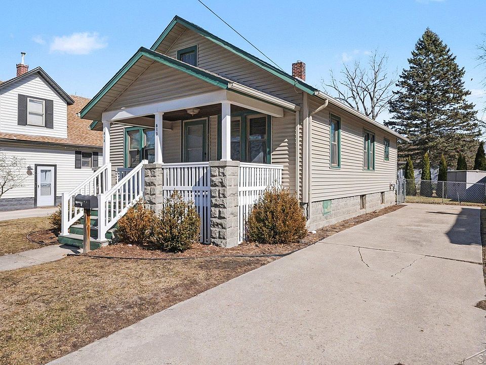 1st image of 613 Pine St