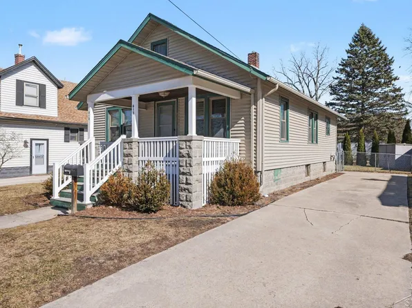 613 Pine St, Essexville, MI 48732