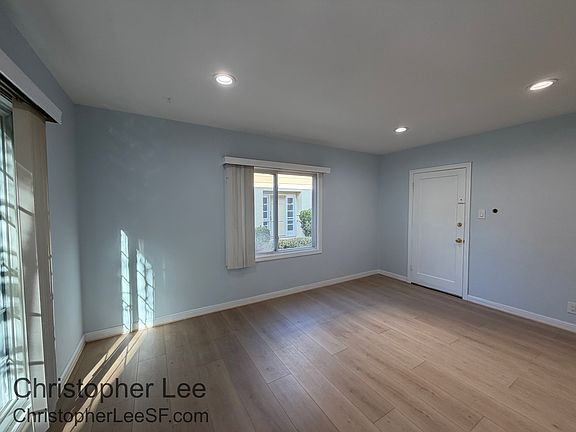 3rd image of 1433 Jasmine St #1