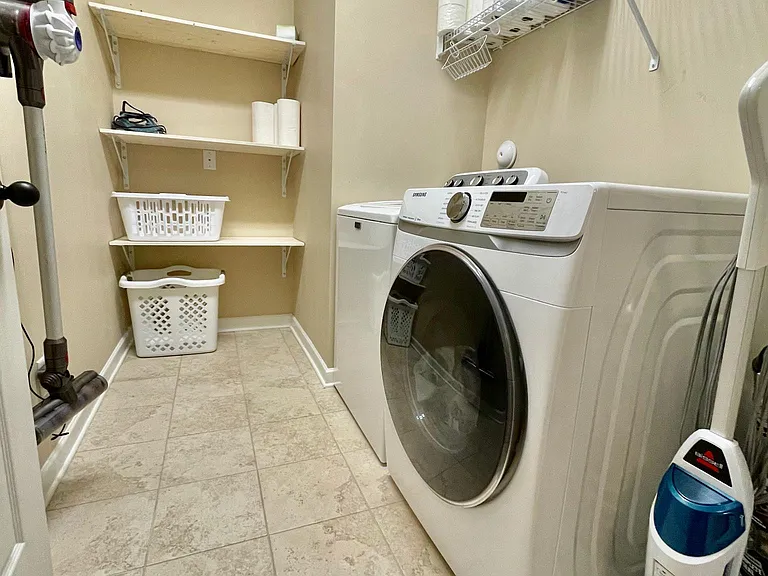 155 Alamosa Pl — Photo 15